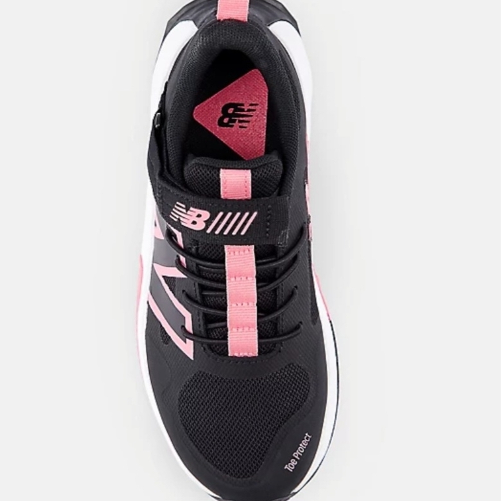 New Balance Fuel Cell Play With Bungee Sneakers -NEW - Picture 2 of 13